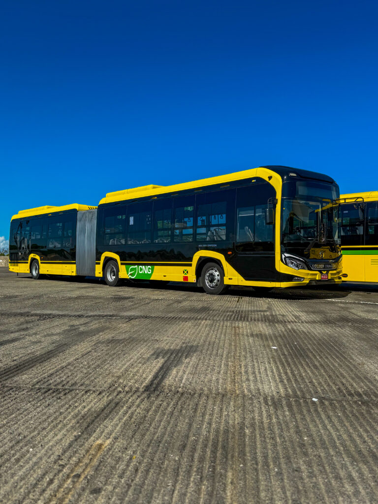 Golden Dragon Nav12 Articulated Bus